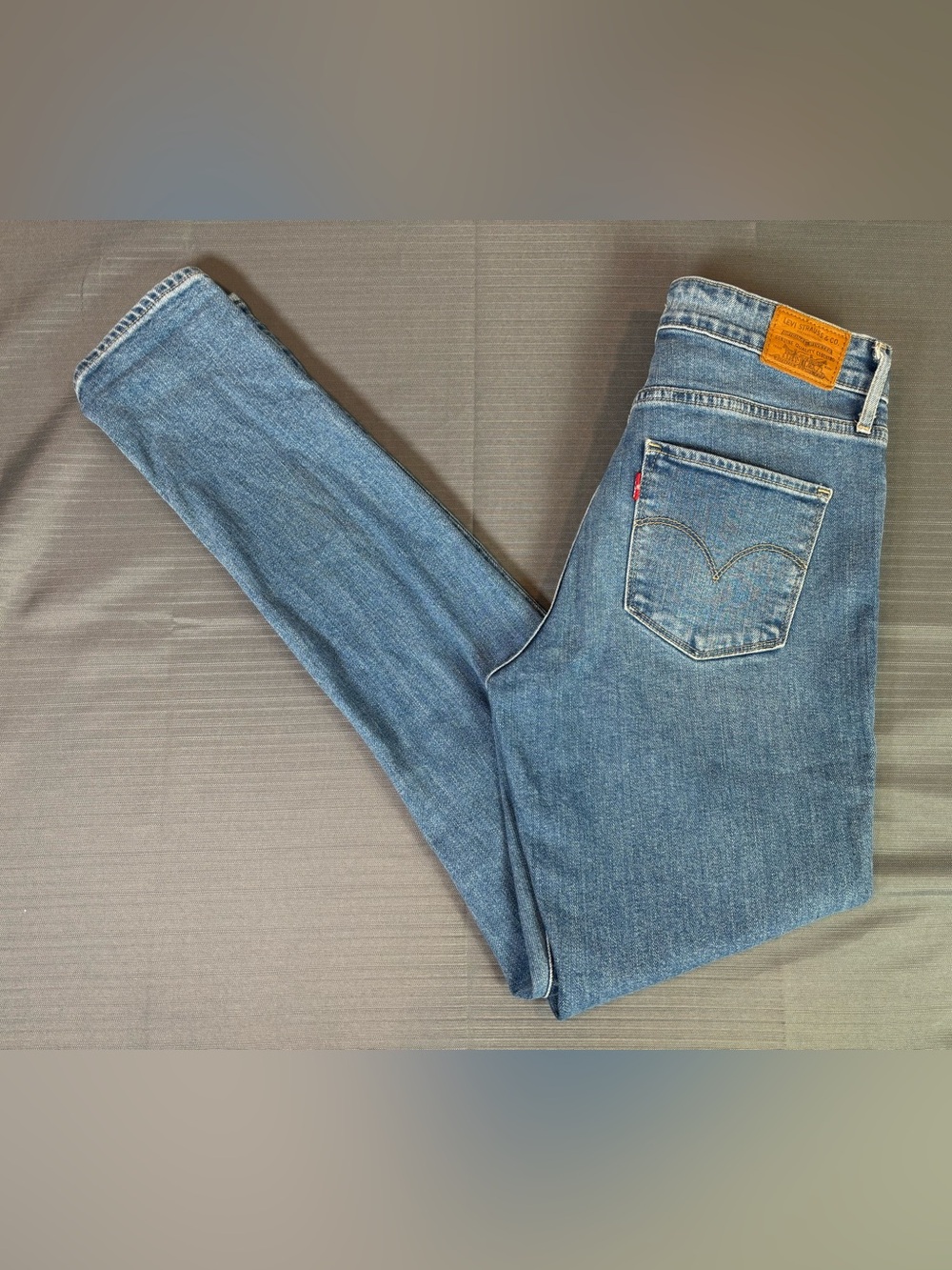 Levi’s 721 High Rise Skinny Jeans W28 L32 Distressed Medium Wash